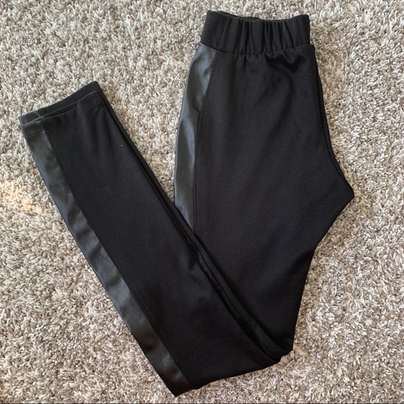 2 Pairs of KISMET Leggings | Size XS - Picture 4 of 7